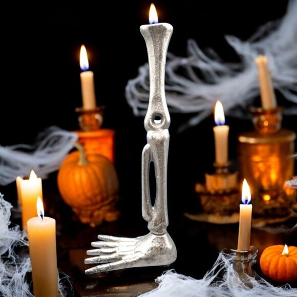 Skeleton Leg Candle Holder Halloween Cast Metal Prop Gothic Decoration Silver 12 - Picture 1 of 7
